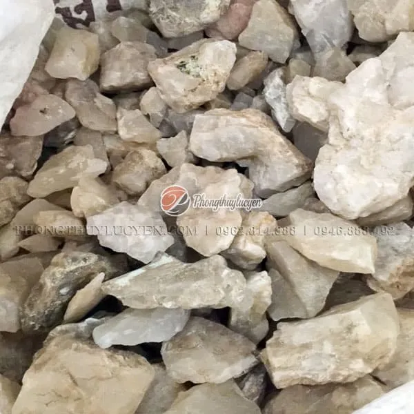 Thạch anh vụn chưa qua xử lý