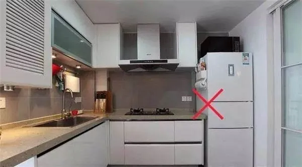 Kiêng kỵ đặt tủ lạnh trong phong thủy gần bếp